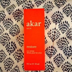 Akar restore eye serum
